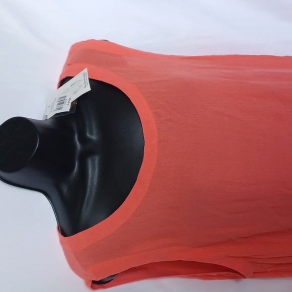 King Universal Flowy dress in coral color, convertible length - Picture 2 of 6